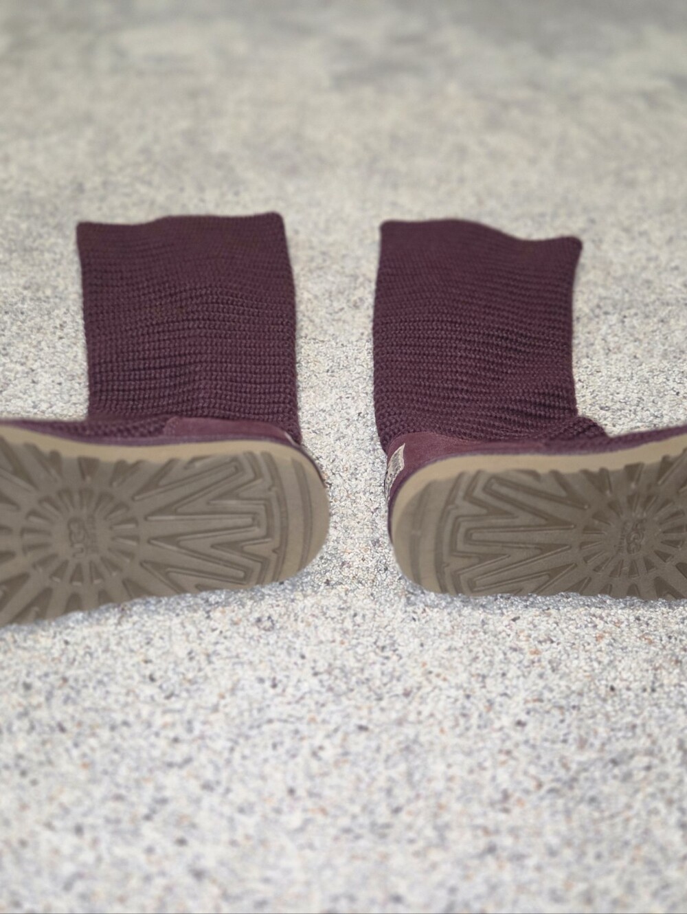 UGG Classic Cardy Knit Boots burgundy Womans Size 6 - Picture 3 of 11